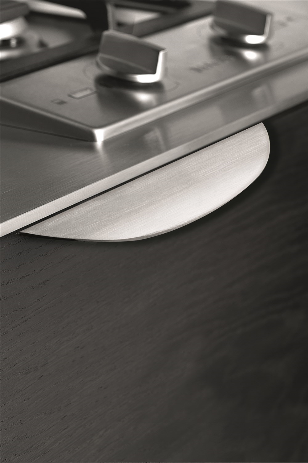 Furnipart - Edge Bow - greb i aluminium